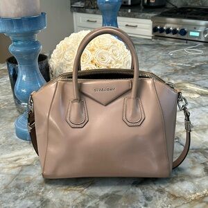 Givenchy Nude bag